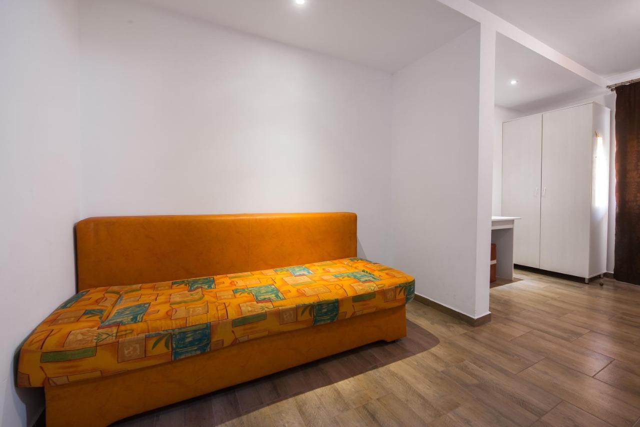Casa 4 Odai Hotel Douazeci si Trei August Ngoại thất bức ảnh